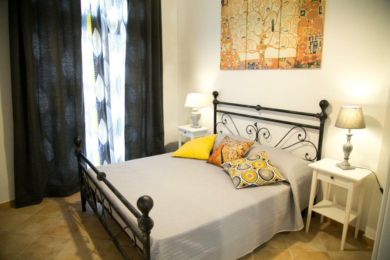 Appartement Casa Emalù à Giardini-Naxos Extérieur photo