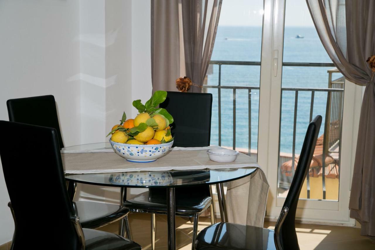 Appartement Casa Emalù à Giardini-Naxos Extérieur photo